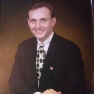 Meet your Posher, Dennis